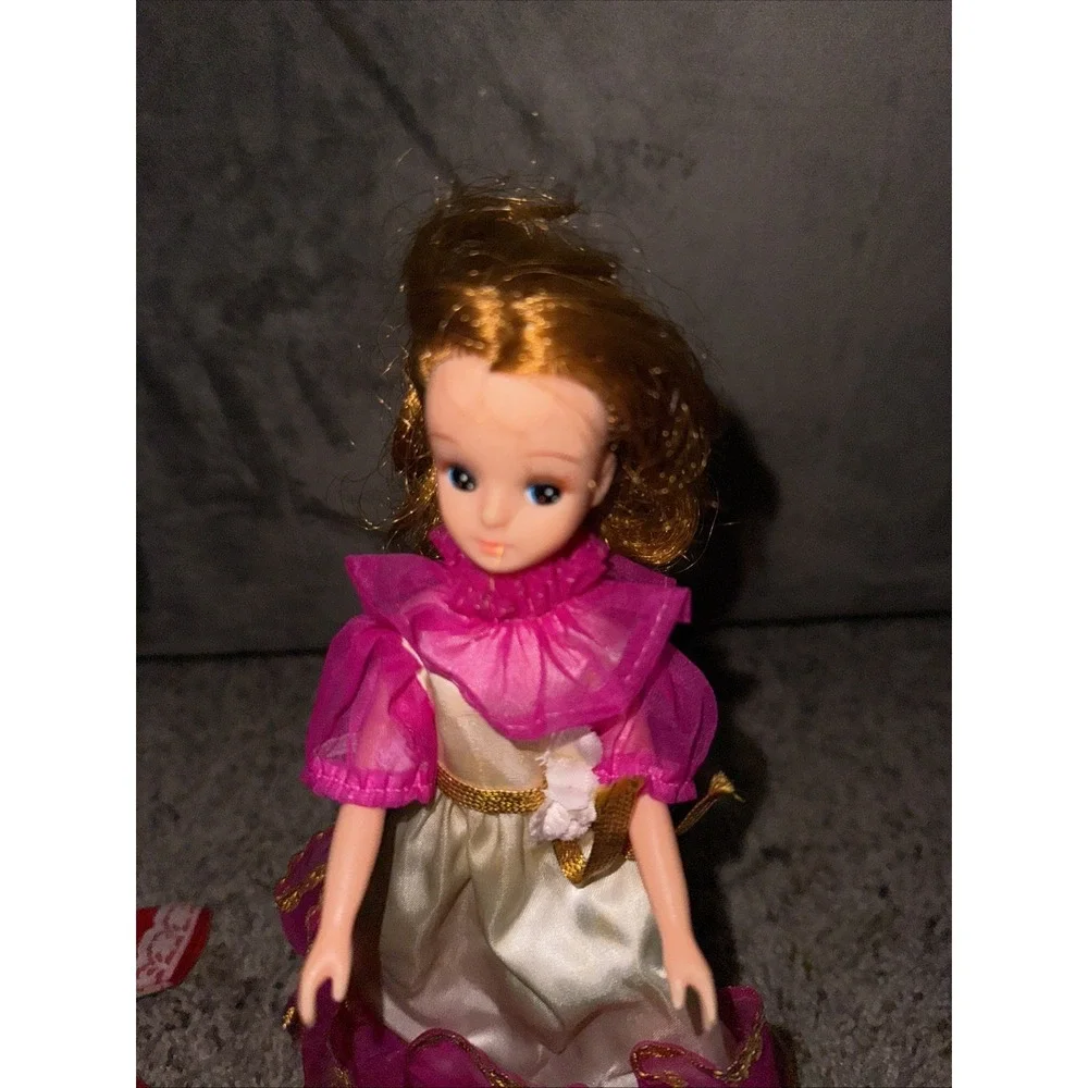 Vintage Takara Japan Jenny Fashion Doll Red Hair Painted‎ Eyes